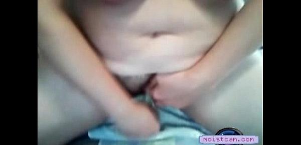 [moistcam.com] Fat amateur pussy forced to cum! [free xxx cam]
